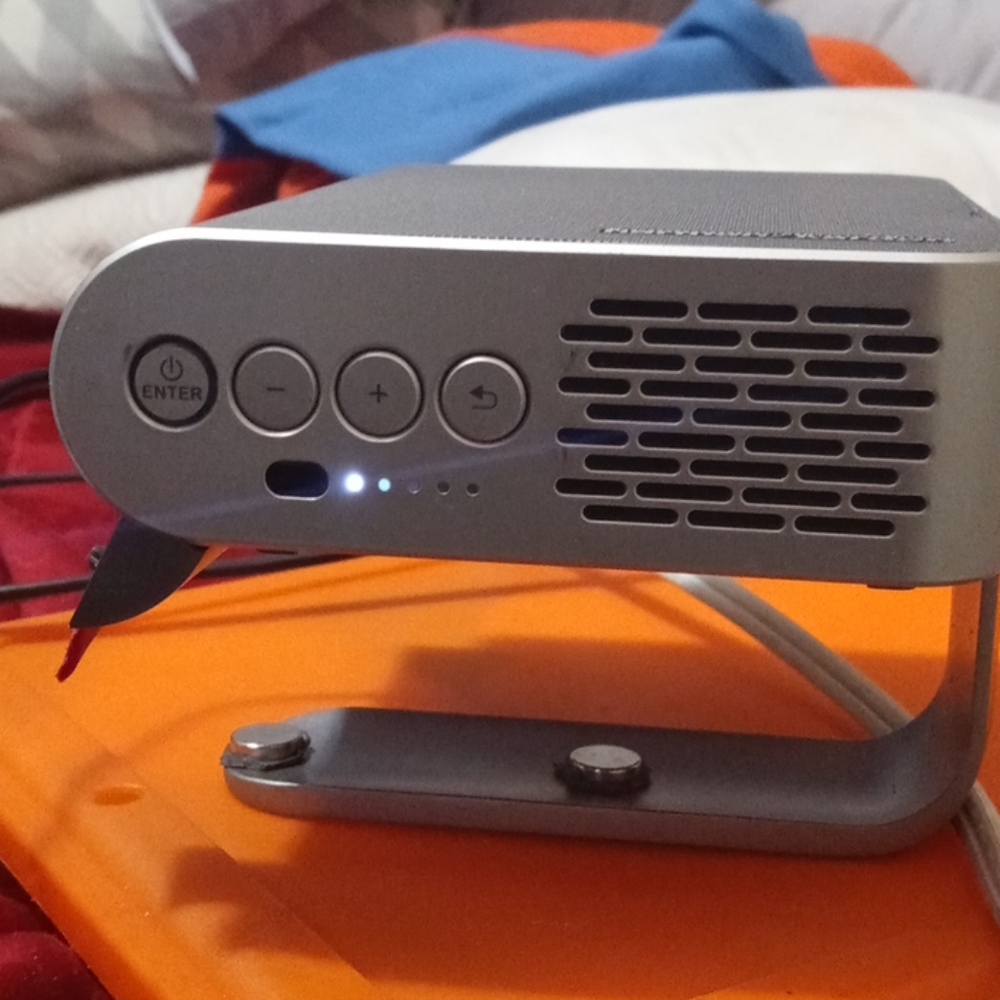 Viewsonic LED projector - Picture 3 of 4
